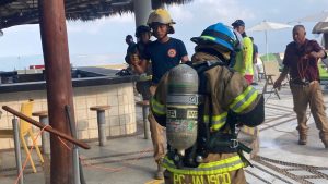 Un incendio en la cocina del hotel Buenaventura en Puerto Vallarta obliga a la evacuación preventiva de 100 personas