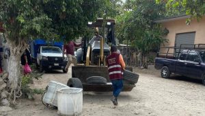 Los trabajos de descacharrización en Bahía de Banderas siguen adelante para combatir el mosquito Aedes aegypti