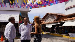 Construyen muro para proteger mercado del Cuale en Vallarta. El ayuntamiento entrega muro de protección para resguardar el mercado del Cuale