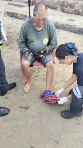 Pescador lesionado de 72 años en su pie izquierdo al quedar atrapado en la propela de su lancha en la playa Guayabitos, Nayarit