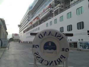 Durante la temporada baja, el puerto de Puerto Vallarta recibirá solo cinco cruceros este mes, reduciendo así la afluencia turística