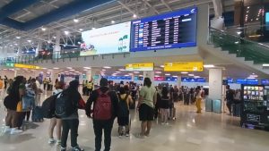 Simulacro de seguridad en el Aeropuerto Internacional de Puerto Vallarta, con apoyo de unidades de emergencia