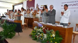 Héctor Santana toma protesta en acto solemne este martes como el nuevo presidente municipal de Bahía de Banderas, Nayarit