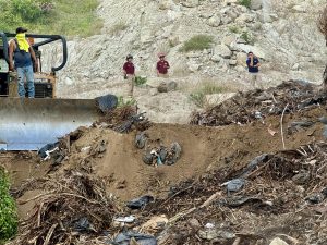 Incendio controlado por Protección Civil en el relleno sanitario Los Braziles; rápida respuesta evitó propagación y riesgo ambiental