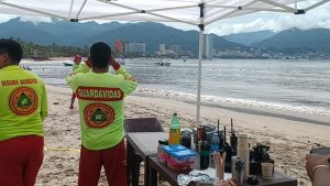 Menor desaparecido en el mar de Puerto Vallarta moviliza a fuerzas de rescate, con apoyo de la Secretaría de Marina