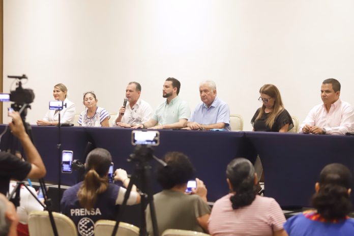 Luis Munguía presentó el nuevo Consejo Consultivo Municipal que apoyará el desarrollo económico, social y turístico de Puerto Vallarta